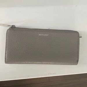 grey matt and nat wallet